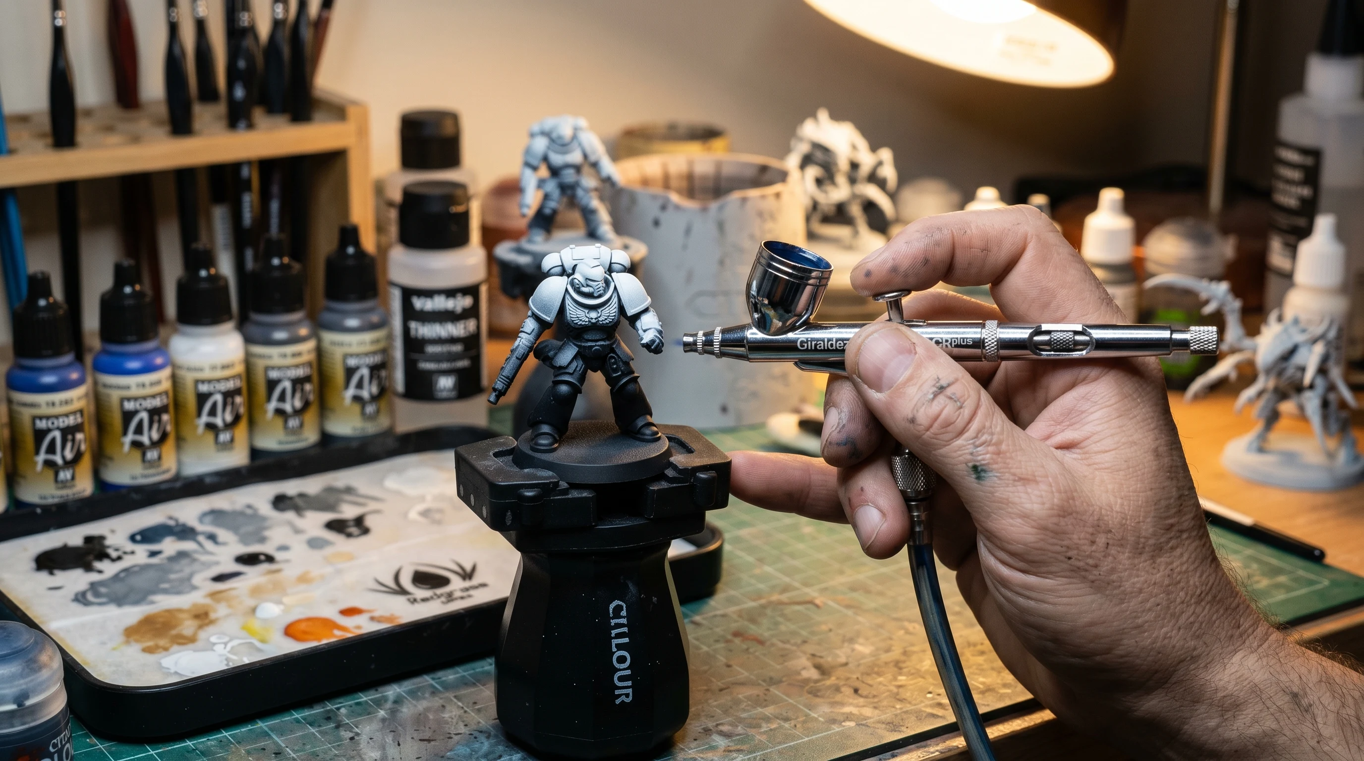 Best Airbrush for Miniature Painting in 2026: Warhammer, D&D, Gunpla & Scale Models